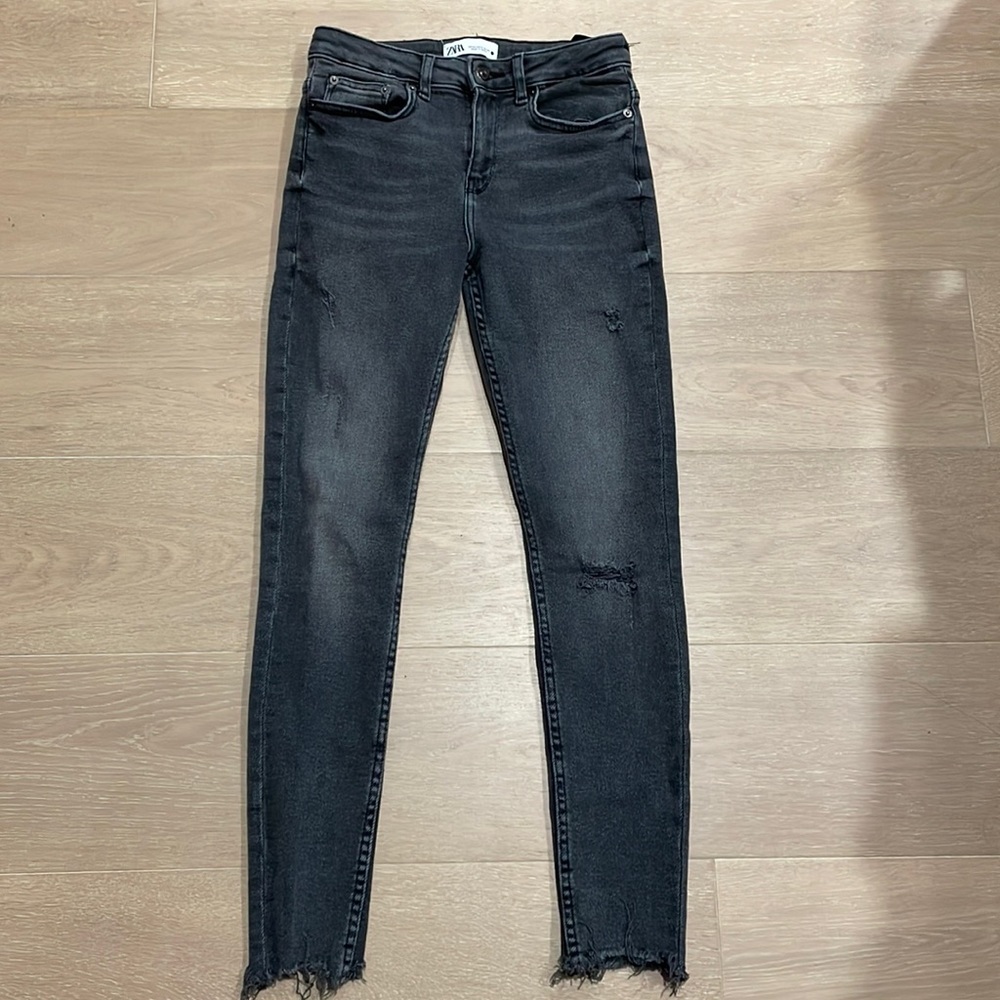 Gray Zara jeans USA size 2